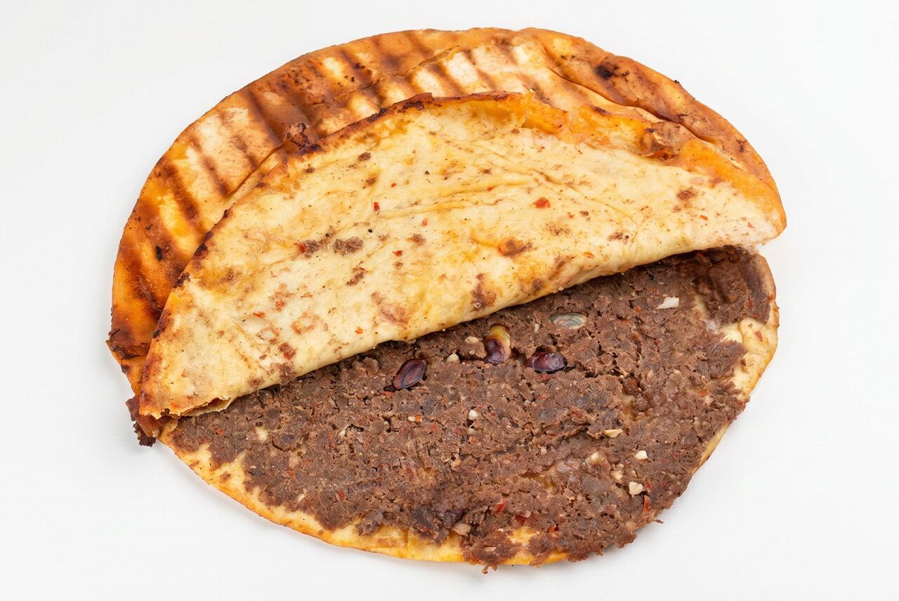 سجق بالخبزة